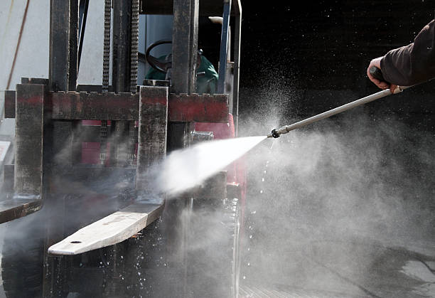 Best Factory Floor Cleaning  in Mont Belvieu, TX